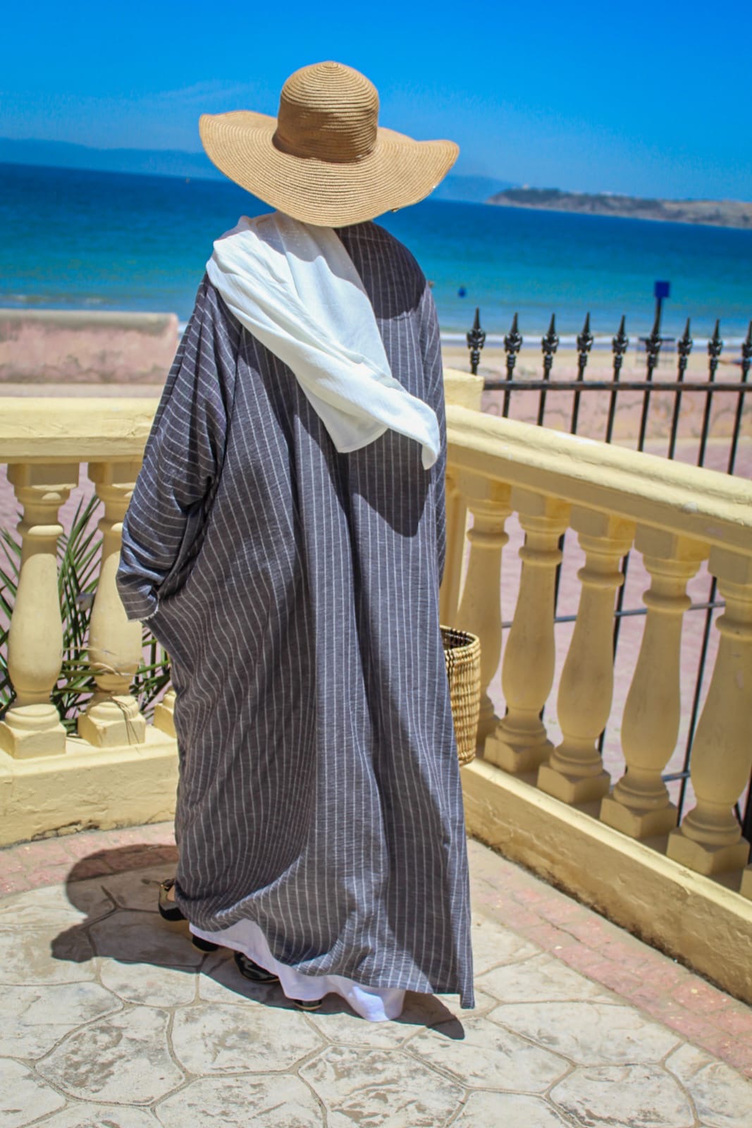 JUDE - Élégance naturelle en abaya ouverte