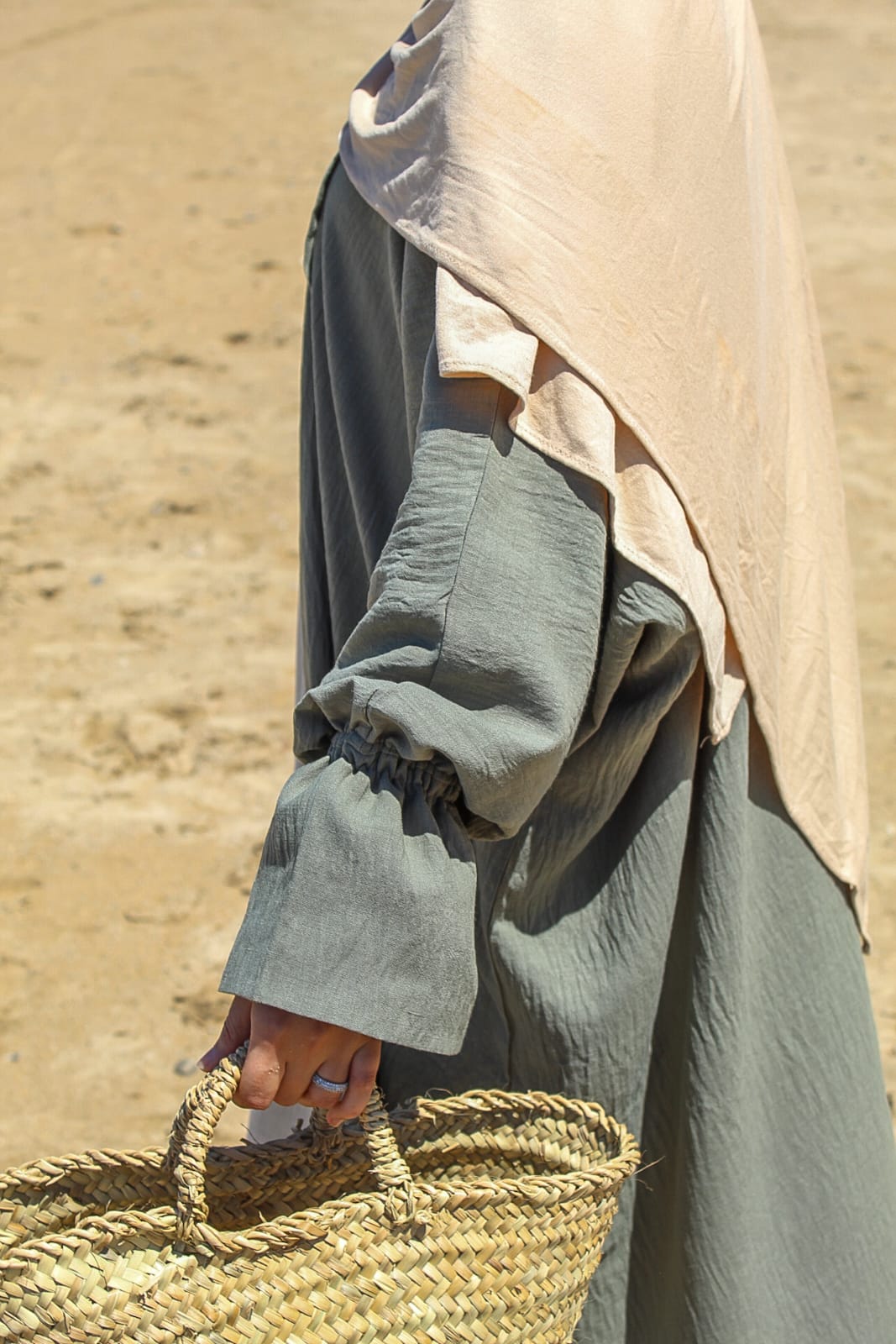ABAYA INAYA