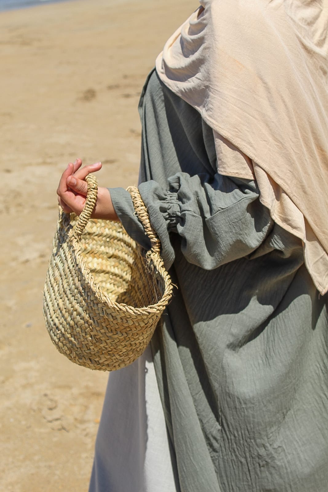 ABAYA INAYA